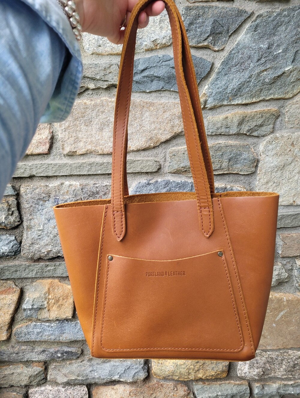 Portland Leather Juliette Tote Bag - Picture 2 of 16